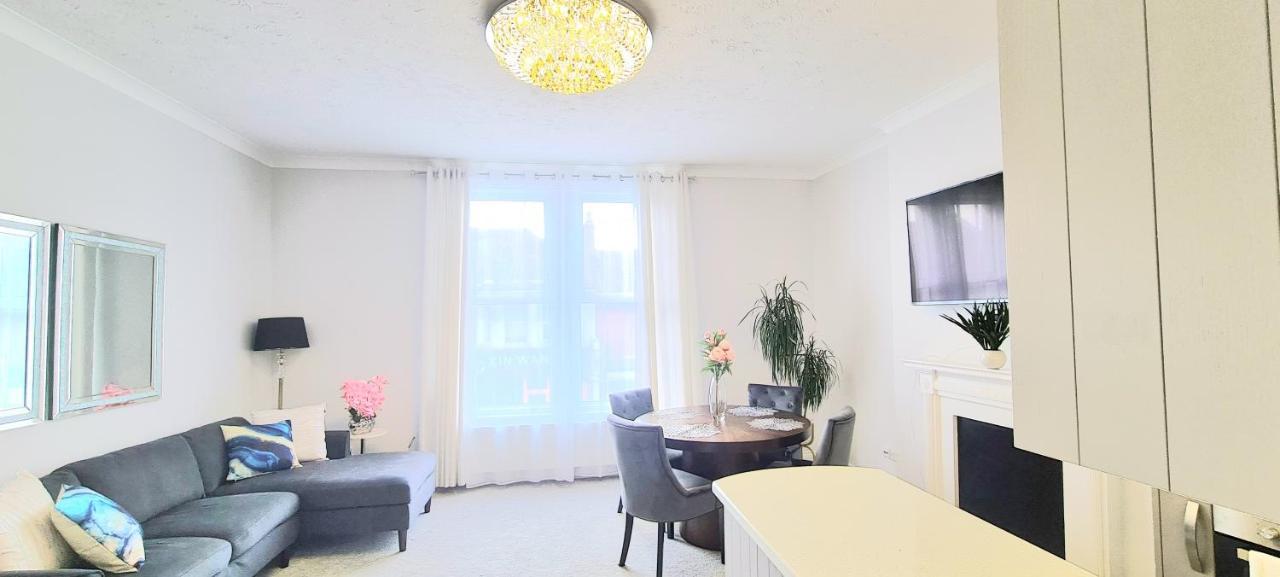 Spacious 3 Bed Flat Near The Sea With Parking Bornemouth Extérieur photo