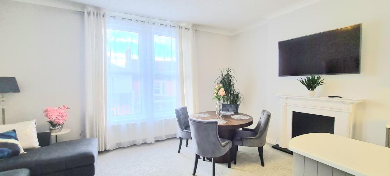 Spacious 3 Bed Flat Near The Sea With Parking Bornemouth Extérieur photo
